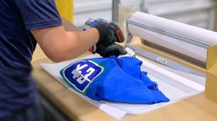 Barcoded bin picking for apparel fulfillment Canada and lifestyle products fulfillment at a top clothing 3PL Canada warehouse