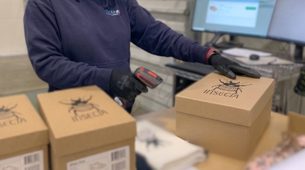 Custom branded box packing for clothing 3PL Canada services, offering apparel fulfillment Canada and lifestyle products fulfillment
